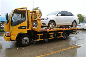 壶关附近拖车救援24小时服务热线